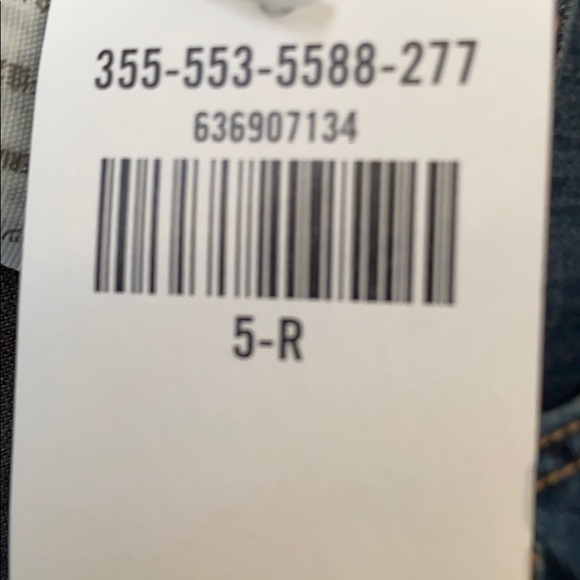 Hollister High Rise Super Skinny Jeans - Picture 3 of 3